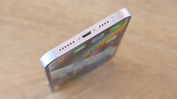iPhone 14 trang bị pin 3.279 mAh