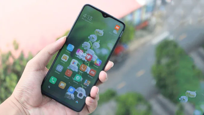 Màn hình Redmi Note 8 Pro vẫn sáng rõ ngoài trời nắng