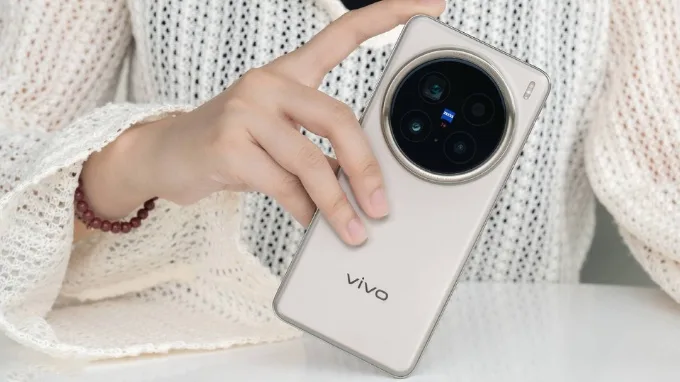 Vivo X200 và X200 Pro