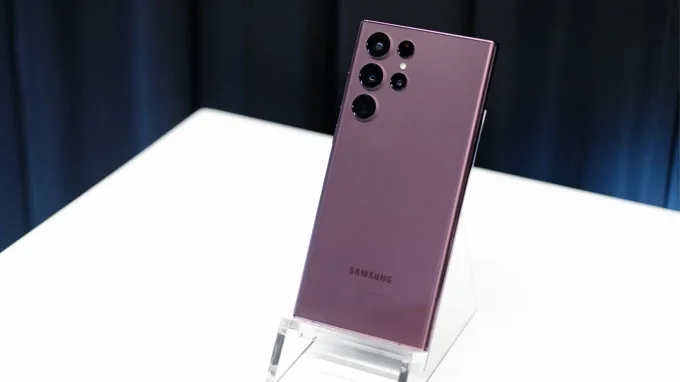 Galaxy S22, S22 Plus và S22 Ultra, nên mua phiên bản S22 plus
