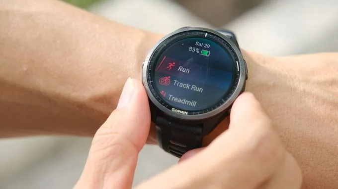 Đồng hồ Garmin Forerunner 965