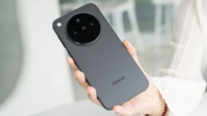Oppo Find X8 và X8 Pro