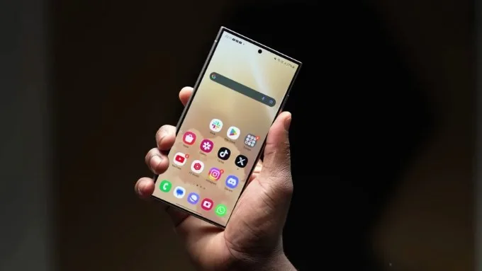 Tùy chọn màu sắc đầy đủ của Galaxy S25 Ultra bị rò rỉ gần đây