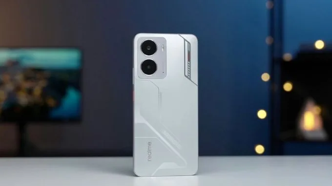 Điện thoại chơi game Genshin Impact mượt Realme Neo 7X