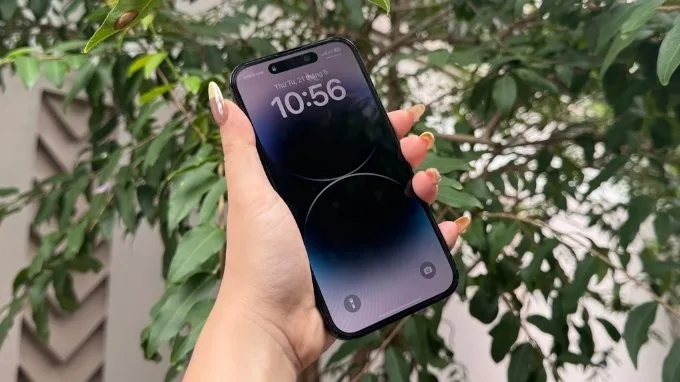 kiem-tra-iphone-cu-tai-xtmobile-1