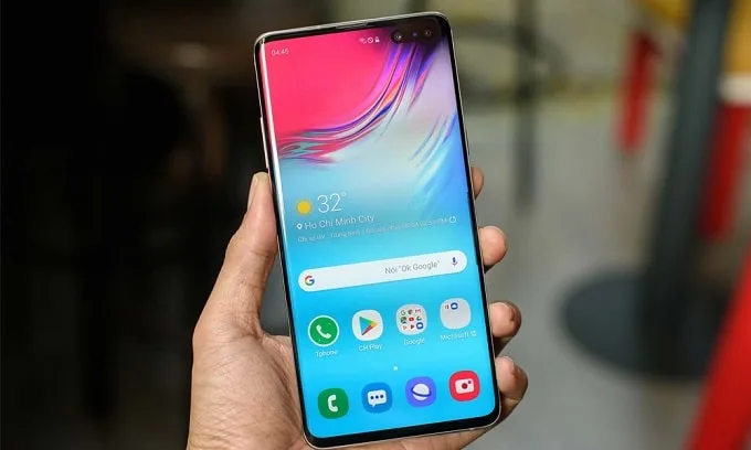 Màn hình Galaxy S10 5G có chất lượng điểm ảnh tốt hơn