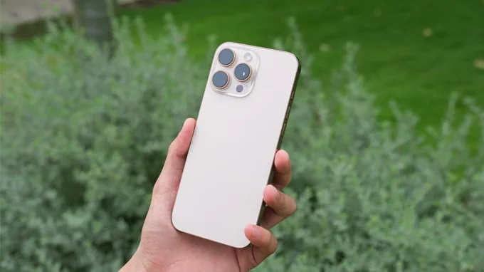 iPhone 16 Pro Max có 4 màu nổi bật