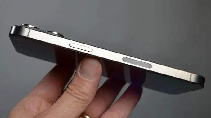 Đánh giá khung viền Titan trên iPhone 15 Pro Max