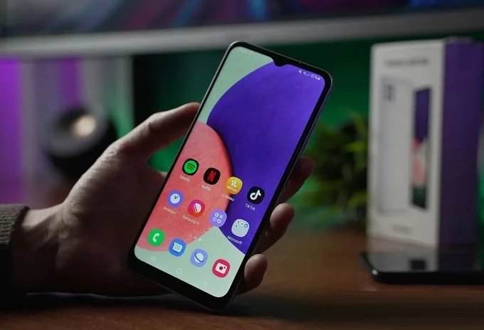 Galaxy A23 sở hữu màn hình có độ phân giải lớn hơn 