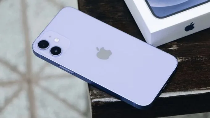 Có nên mua iPhone cũ không còn khả năng chống nước không