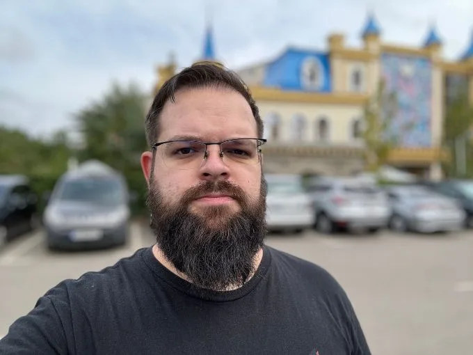 Ảnh selfie chế độ chân dung bằng camera iPhone 15