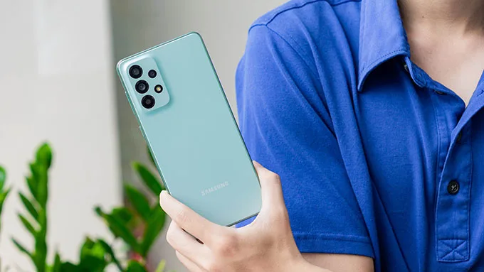 So sánh chi tiết Samsung Galaxy A73 và Galaxy A52s 5G hiện đại