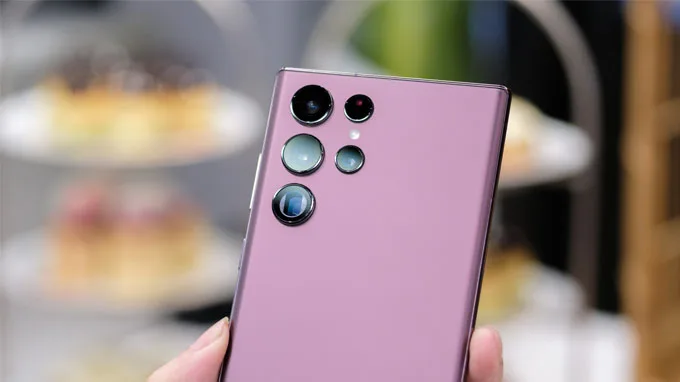 Galaxy S22, S22 Plus và S22 Ultra, nên mua phiên bản S22 tiêu chuẩn ultra
