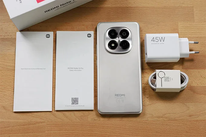 Redmi Note 15 Pro 4G sở hữu đường bo cong 2.5D ở mặt lưng