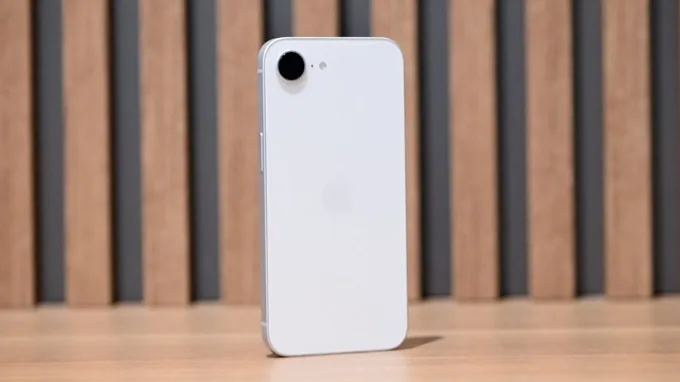 Phone 16e