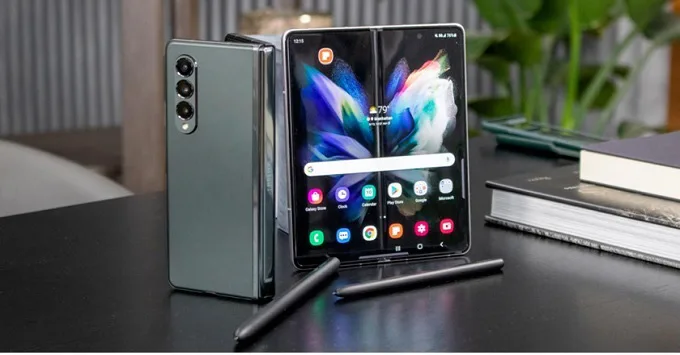 So sánh chi tiết iPhone 14 Pro Max và Galaxy Z Fold 4: Camera
