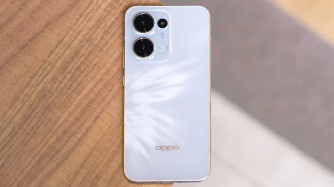 OPPO Reno 13