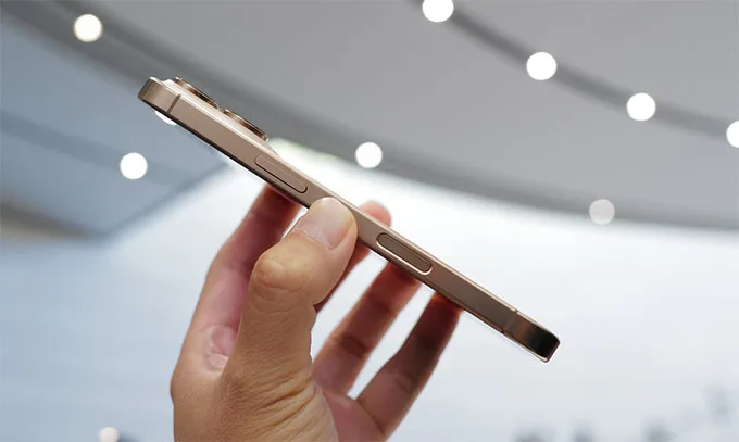 iPhone 16 Pro Max đi kèm nút điều khiển chụp ảnh hấp dẫn