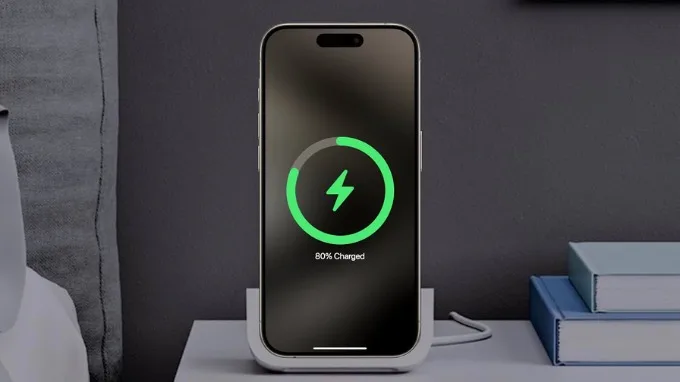 Vì sao sạc pin iPhone đến 80% là dừng?