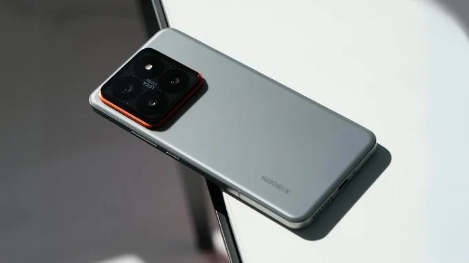 Xiaomi 14 Pro phiên bản Titan