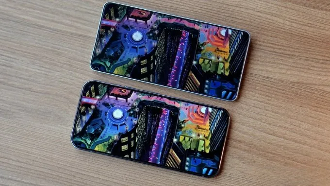 so-sanh-google-pixel-va-samsung-galaxy-ve-man-hinh-xtmobile