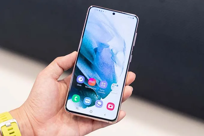 Đánh giá màn hình hiển thị của Galaxy S21 cũ