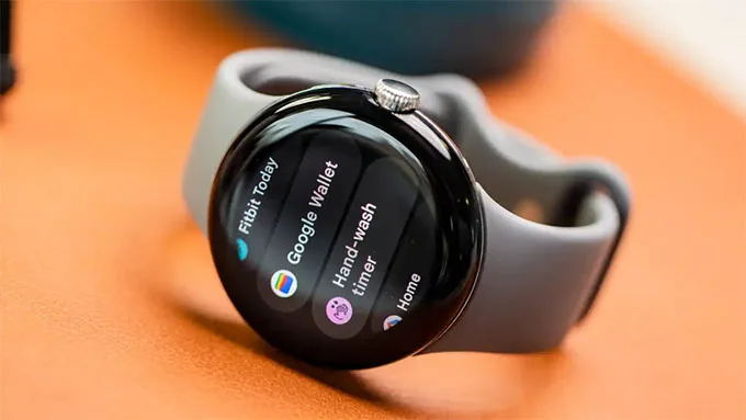 Pixel Watch được tích hợp sẵn các tính năng như Trợ lý, YouTube Music, Bản đồ