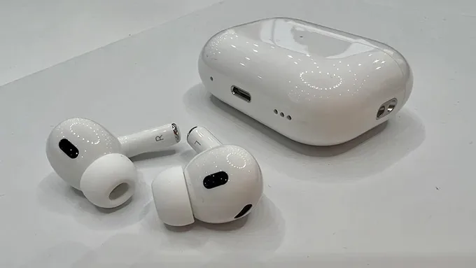 AirPods Pro 2 thể hiện ít bass hơn so với các mẫu tai nghe đối thủ
