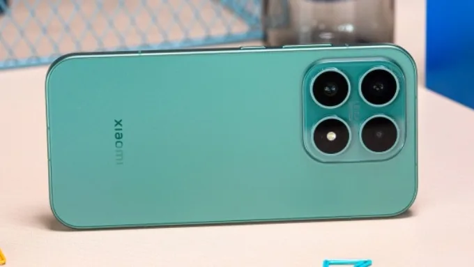 Xiaomi 17 theo đuổi thiết kế nhỏ gọn tương tự Vivo X300