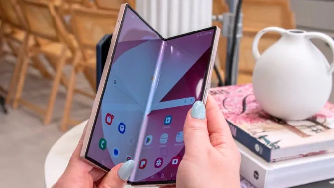 Galaxy Z Fold 6 giá bao nhiêu?