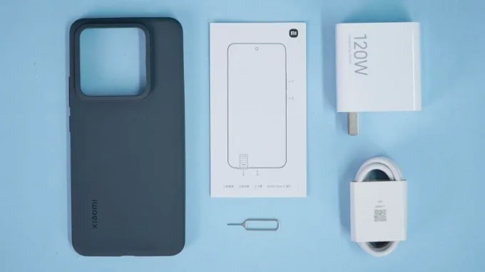 Phụ kiện bên trong hộp Xiaomi 14 Pro