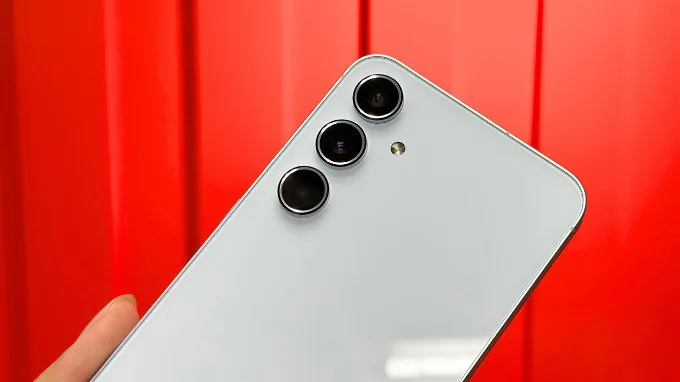 Cụm camera trên Galaxy A55 5G