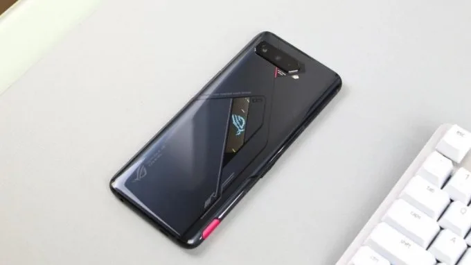 Điện thoại Asus ROG Phone 5 Series giá rẻ tại XTmobile