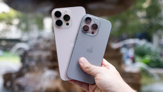 iPhone 16 cũ xước cấn có vết xước sâu hoặc cấn góc rõ rệt