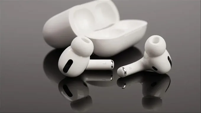 Tai nghe Apple AirPods linh hoạt sử dụng