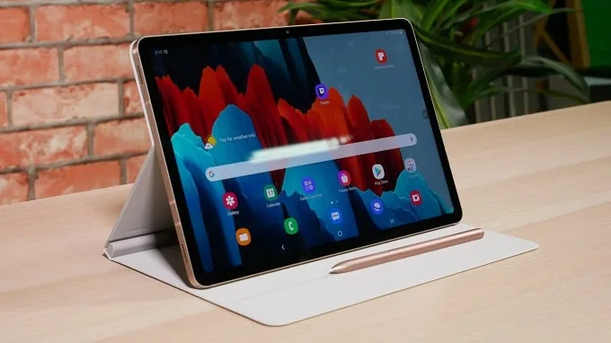 iPad Air 4 còn hỗ trợ Magic Keyboard và Apple Pencil