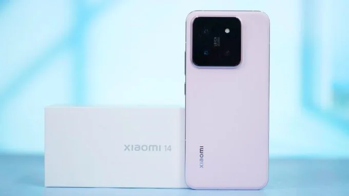 Xiaomi 14 sở hữu thiết kế nhỏ gọn với màu sắc trẻ trung