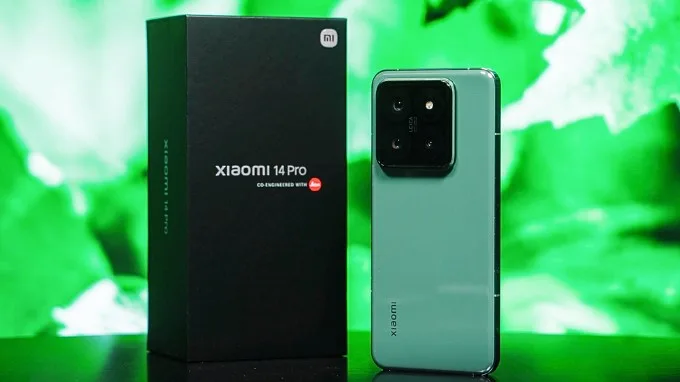 Xiaomi 14 Pro có thông số cấu hình cao cấp hơn dòng tiêu chuẩn