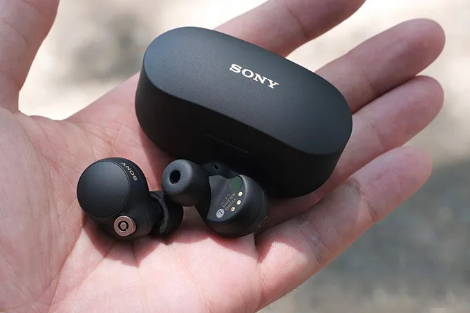 Tai nghe đang được bày bán tại XTmobile in-ear