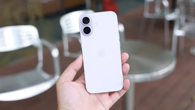 Ngoại hình iPhone 17 256GB Cũ (Trầy Đẹp) còn rất mới và tinh tế
