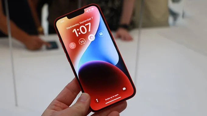 Màn hình tai thỏ trên iPhone 14 128GB có thể là một điểm trừ