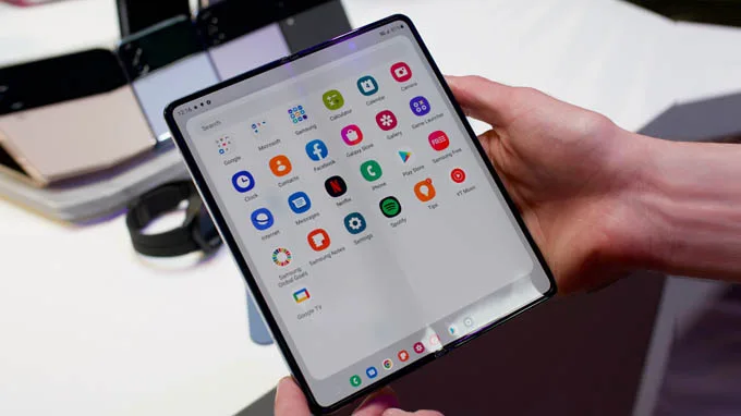 Galaxy Z Fold 4 256GB cũ Hàn