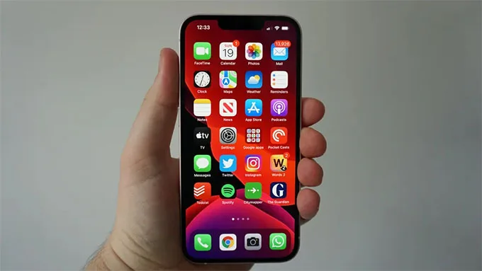 Màn hình iPhone 13 128GB Cũ (Trầy Đẹp) hiển thị sắc nét