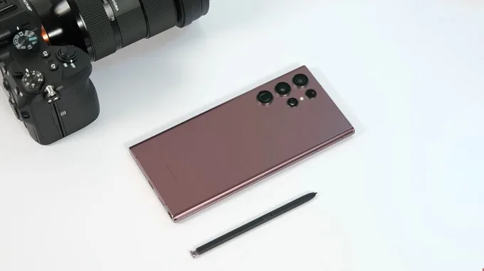 Samsung Galaxy S22 Ultra cũ tích hợp bút S Pen