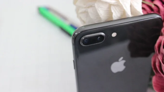 Cụm camera kép của iPhone 8 Plus 64GB Cũ (Trầy Đẹp)