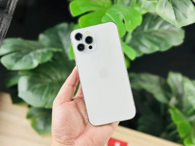 Thiết kế iPhone 12 Pro 512GGB Cũ (Trầy Đẹp)