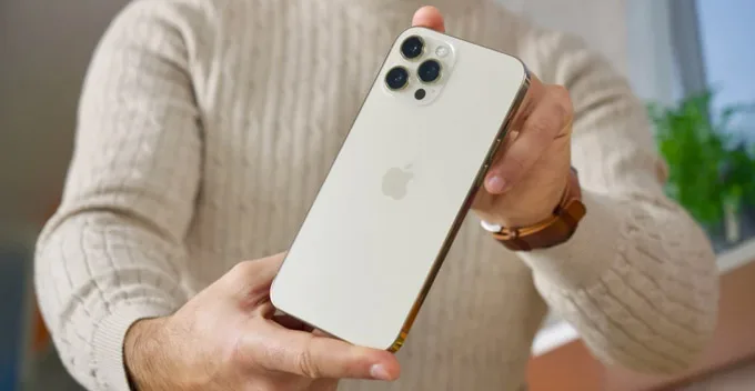 Thiết kế mới mẻ từ iPhone 12 Pro Max 128GB Cũ (Trầy Đẹp)