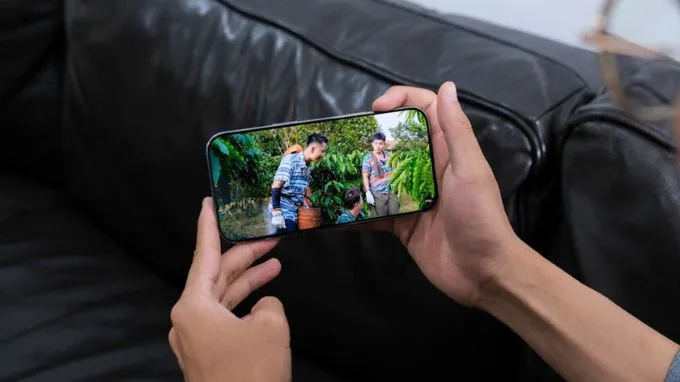 Màn hình iPhone Air 512GB Cũ (Trầy Đẹp) mượt mà, chất lượng