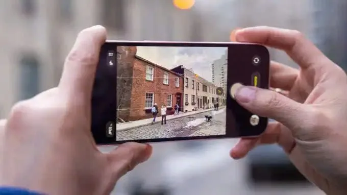 Camera 48MP Fusion cho ảnh và video chất lượng cao