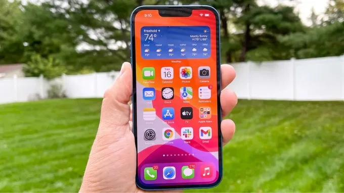 Màn hình iPhone 13 256GB Cũ (Trầy Đẹp) hiển thị sống động